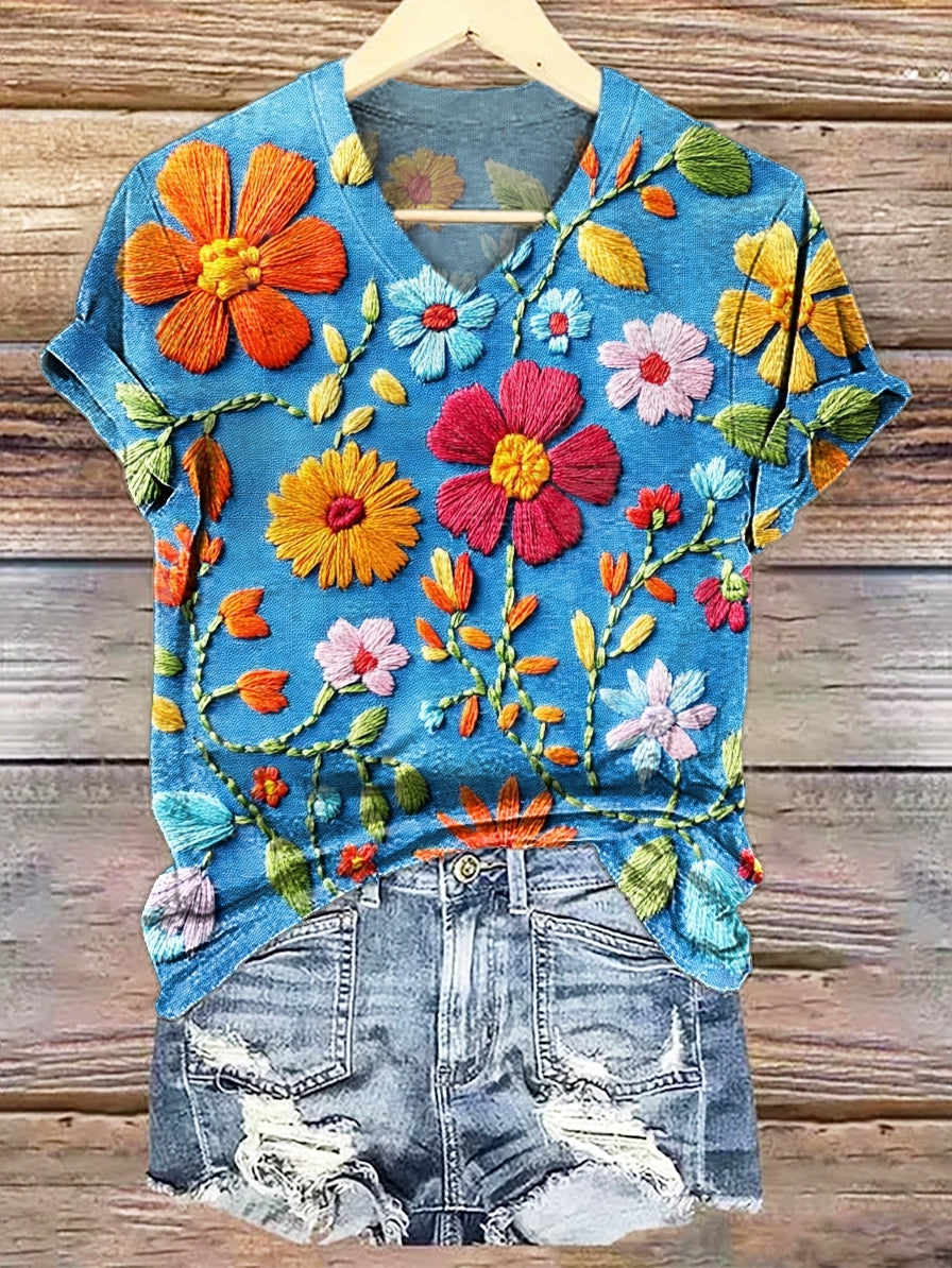 Women's Retro Folk Floral Art Print Casual V-neck Cotton T-shirt
