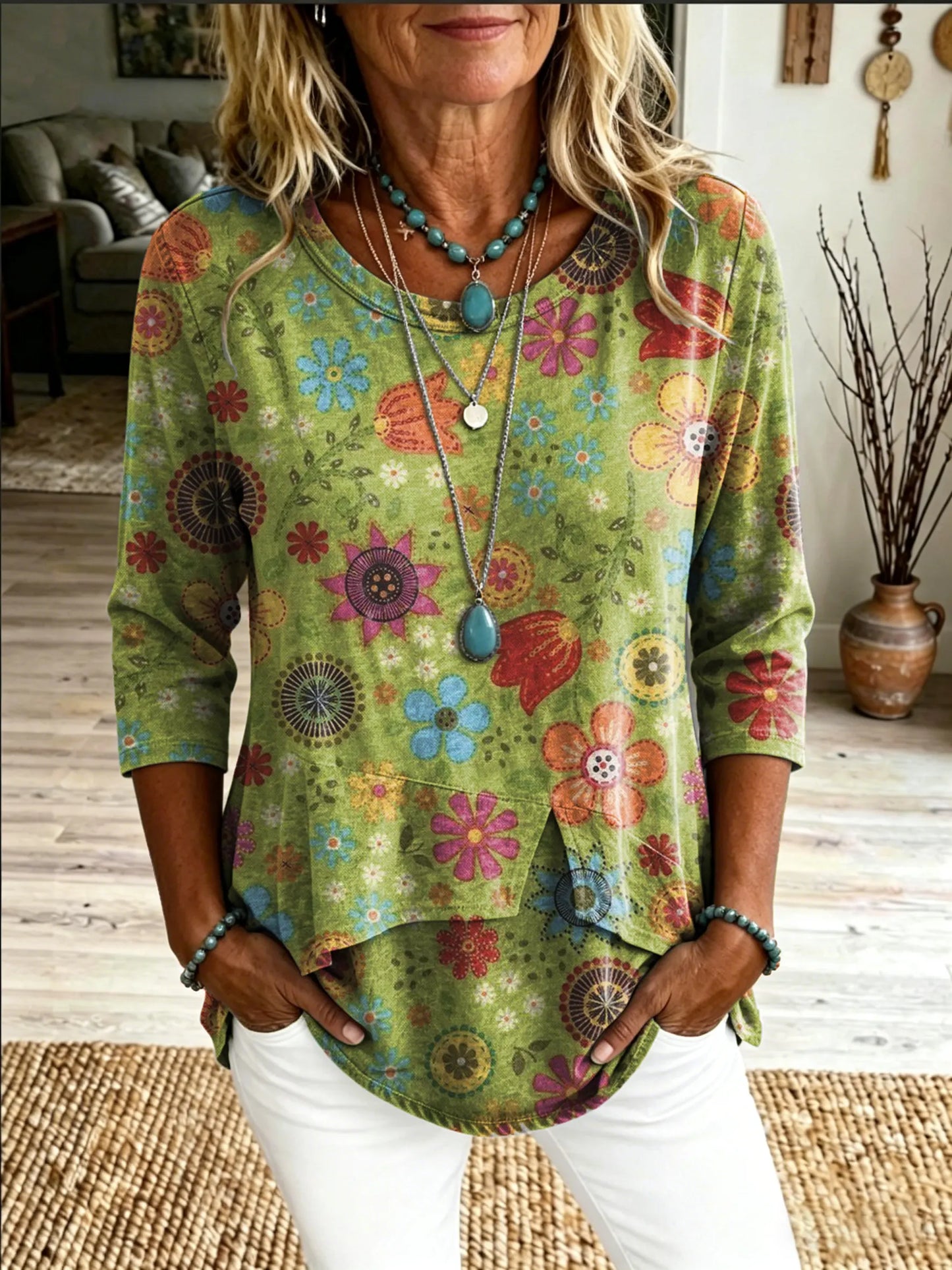 Women's Casual Round-Neck T-Shirt with Floral Art Print