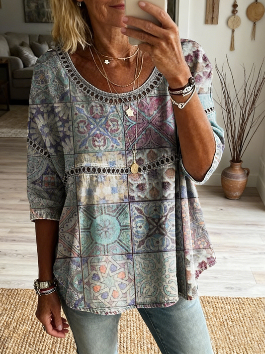 Women's Retro Ethnic Floral Plaid Art Print Casual Round Neck Hollow-out Cotton Linen Top