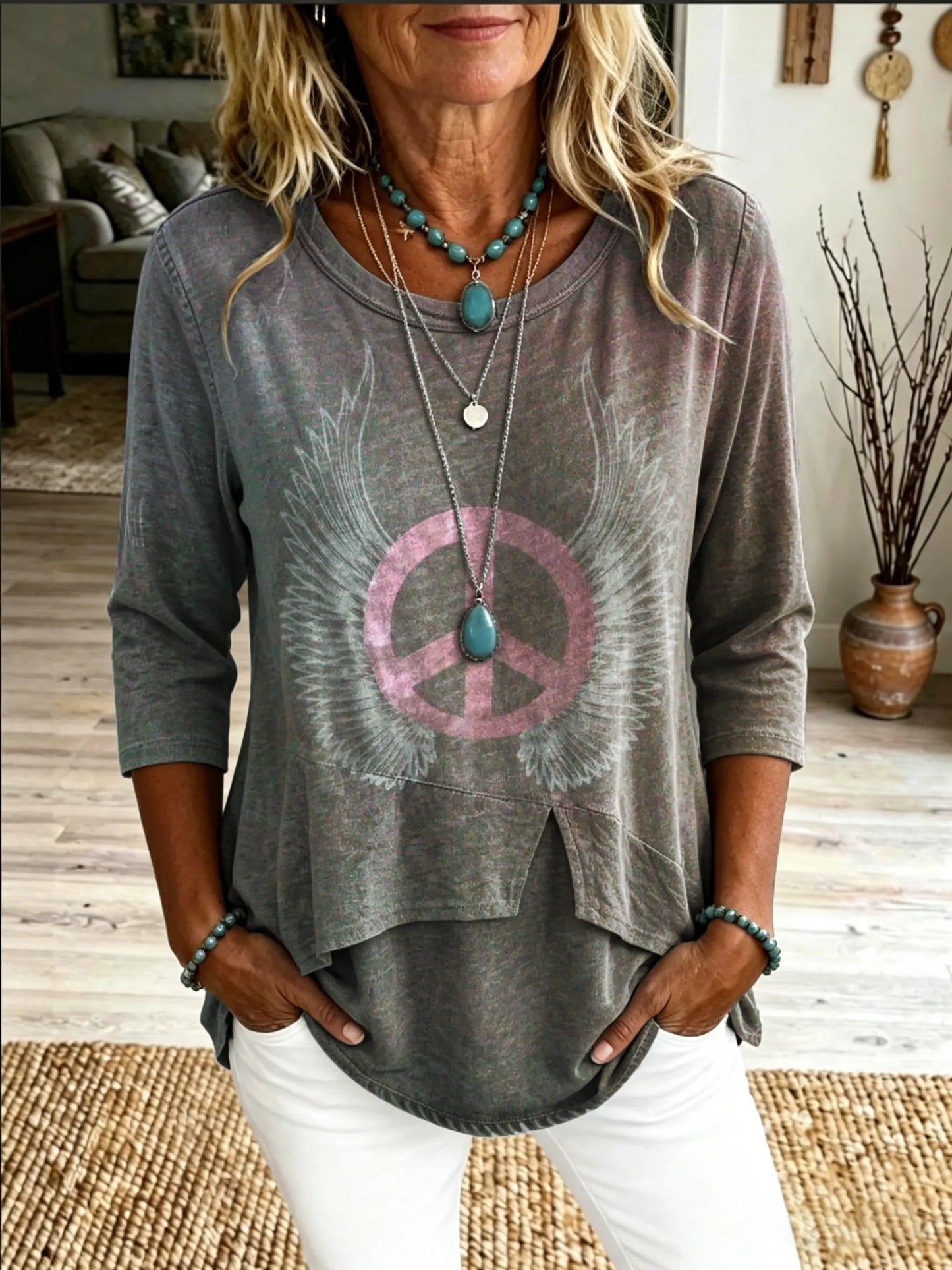 Women's Casual Round-neck T-shirt With Peace Hippie-style Art Print