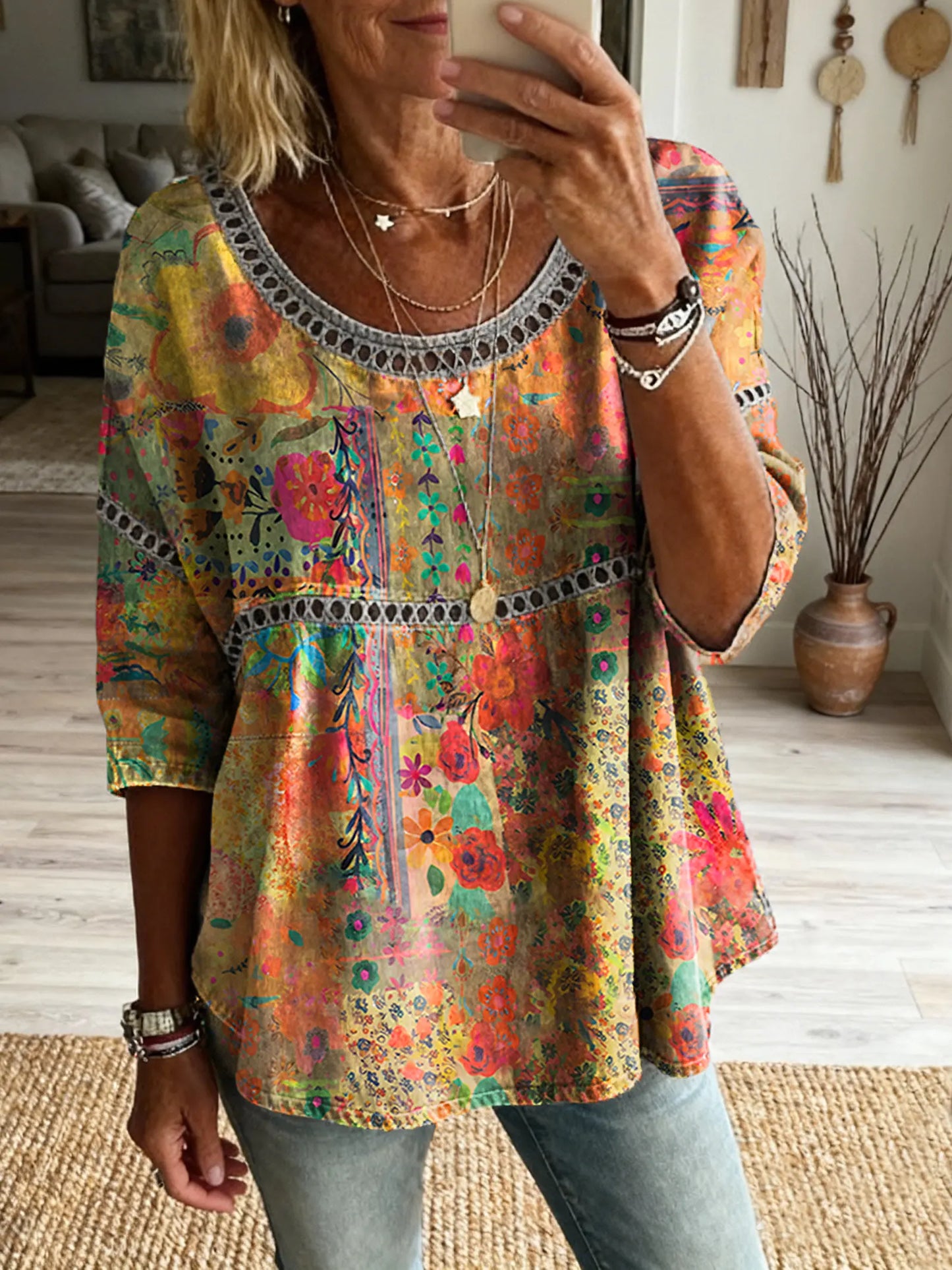 Women's Bohemian Floral Art Print Round Neck Hollow-out Shirt
