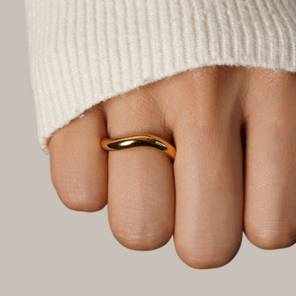 Mina Gold Wave Ring