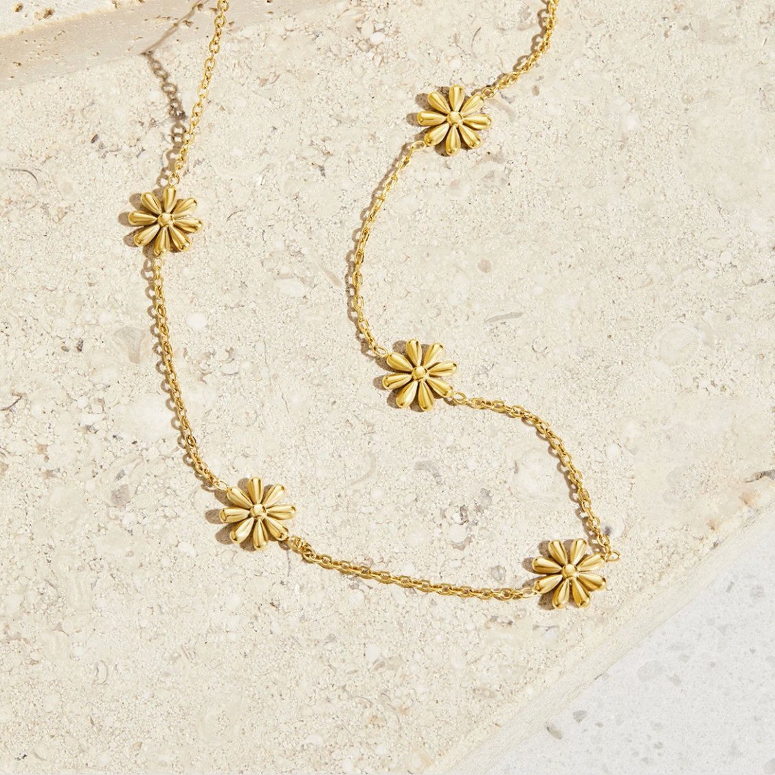 Flower Power 18K Gold Necklace