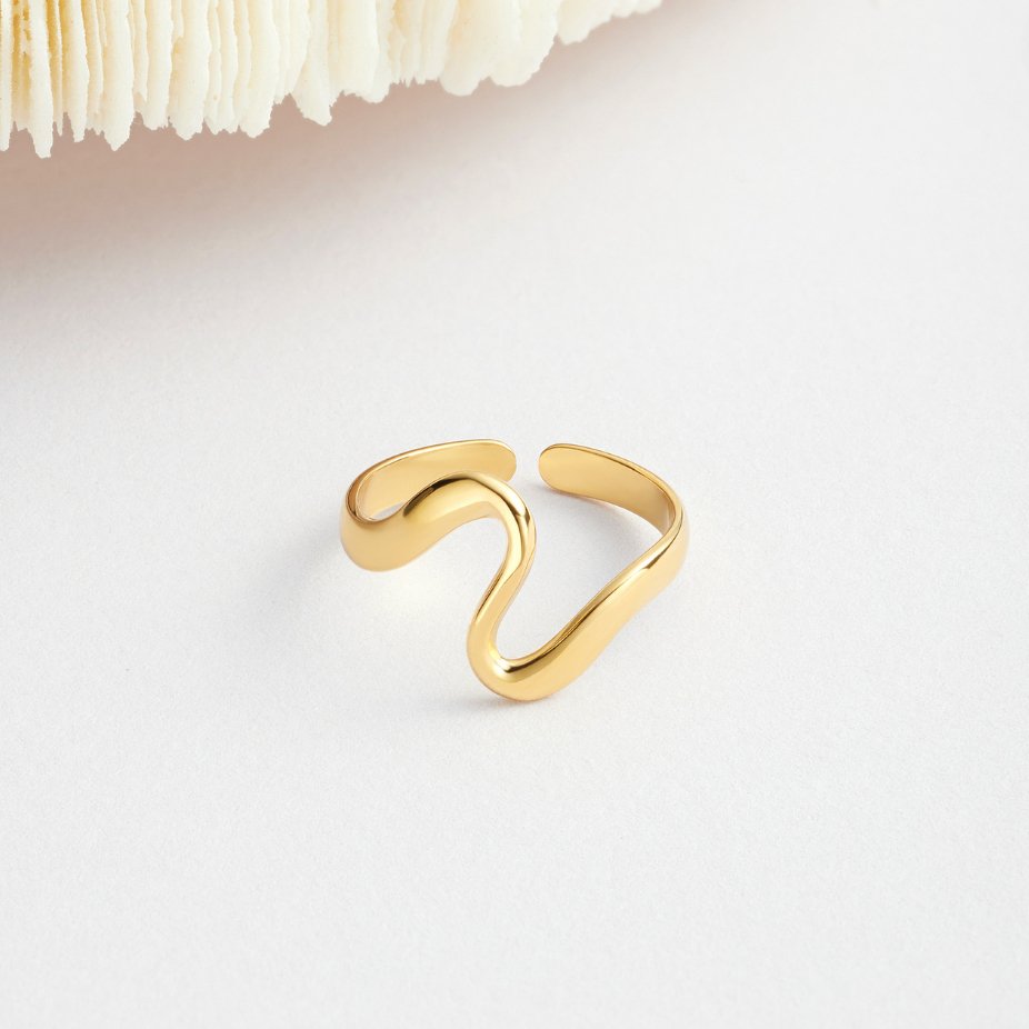 Gold Wave Ring