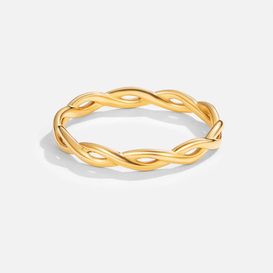 Infinity 18K Gold Twist Ring