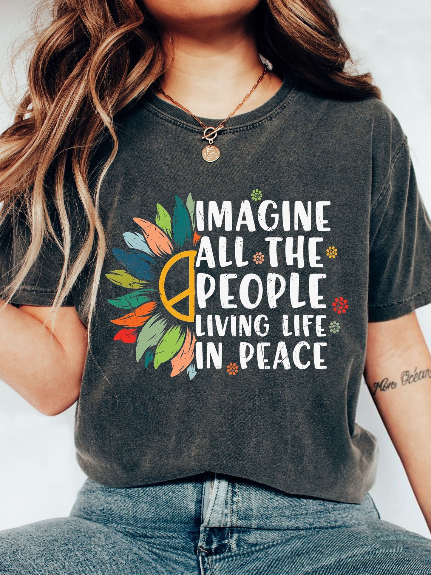 Imagine All The People Living Life In Peace Print Crew Neck T-shirt