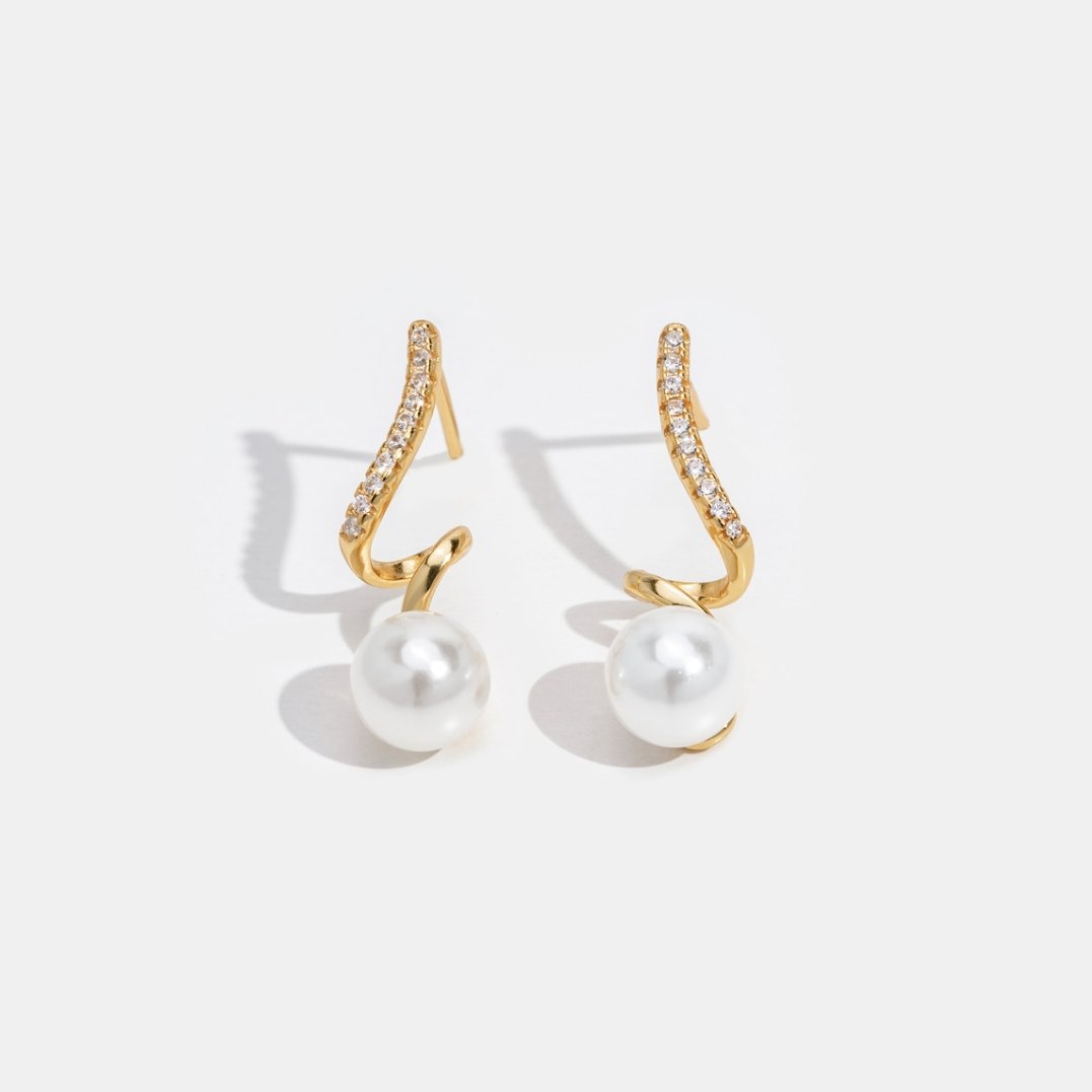 Tamara Pearl Wave Earrings