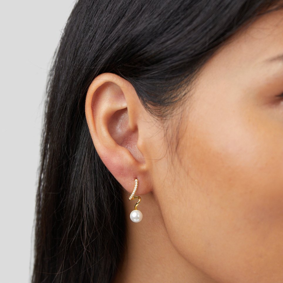 Tamara Pearl Wave Earrings